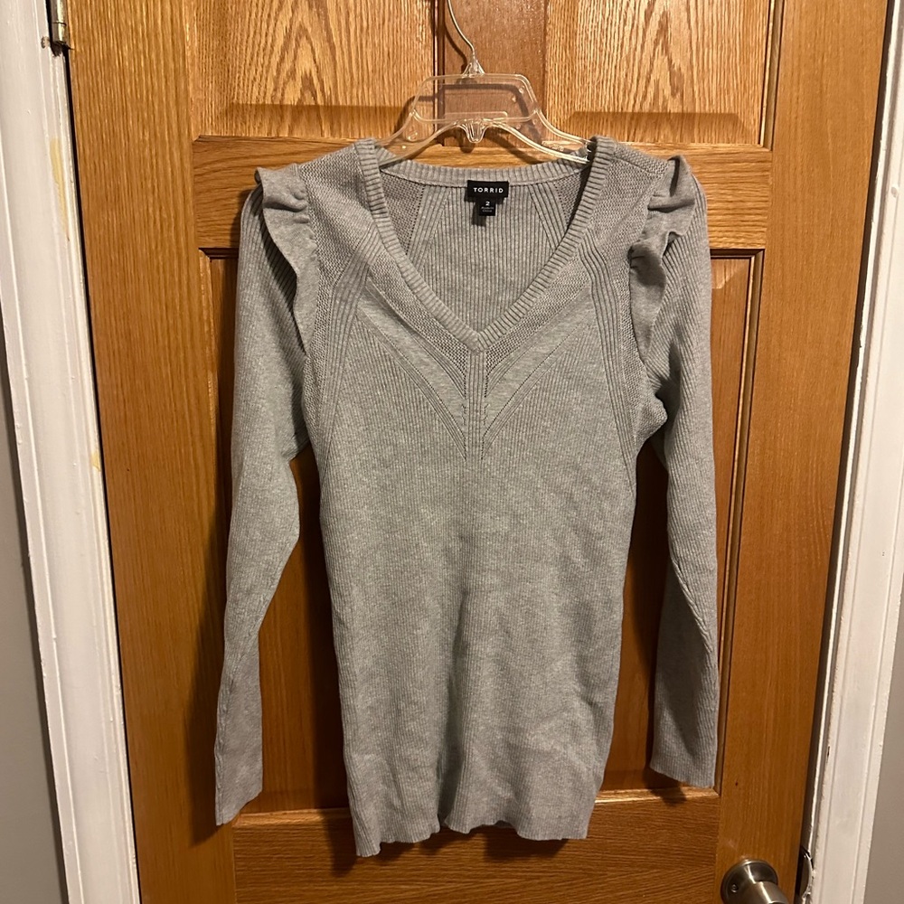 Torrid gray ribbed sweater